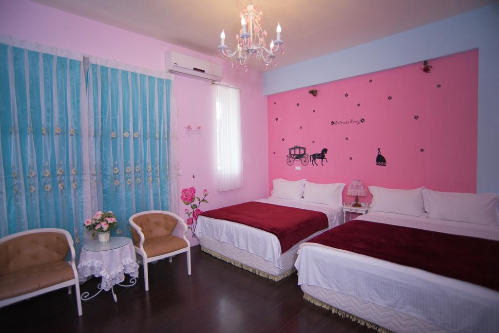 Rose Castle Apartment Taitung Екстериор снимка