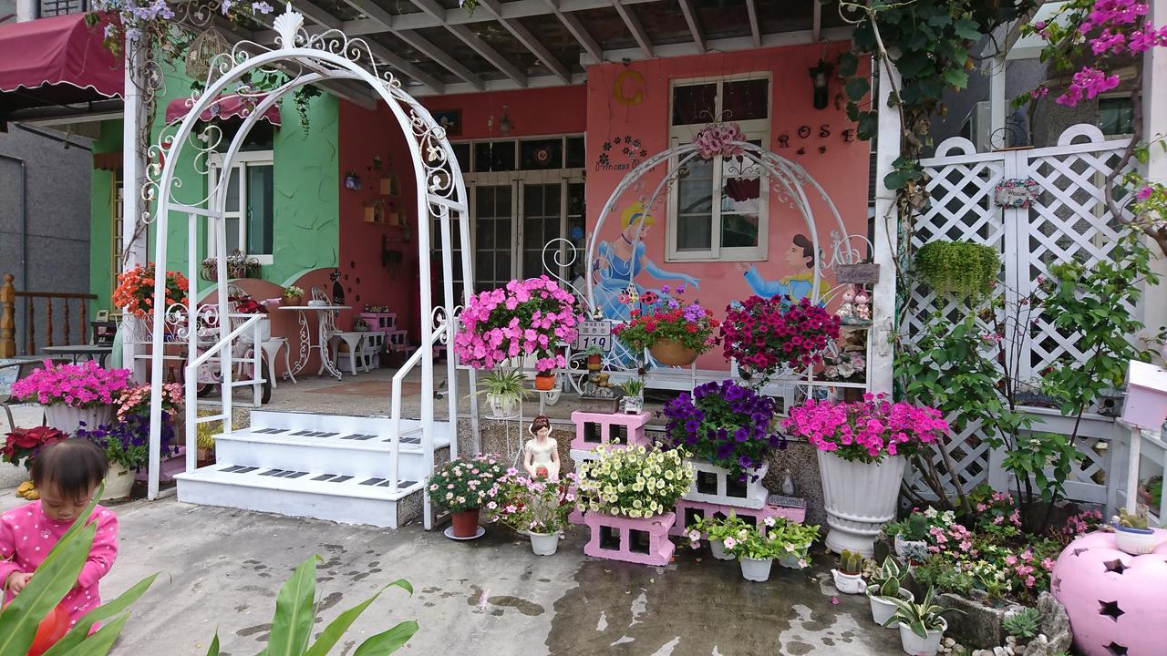 Rose Castle Apartment Taitung Екстериор снимка