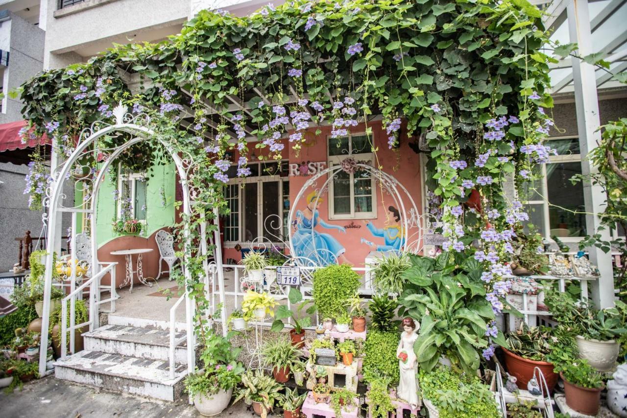 Rose Castle Apartment Taitung Стая снимка