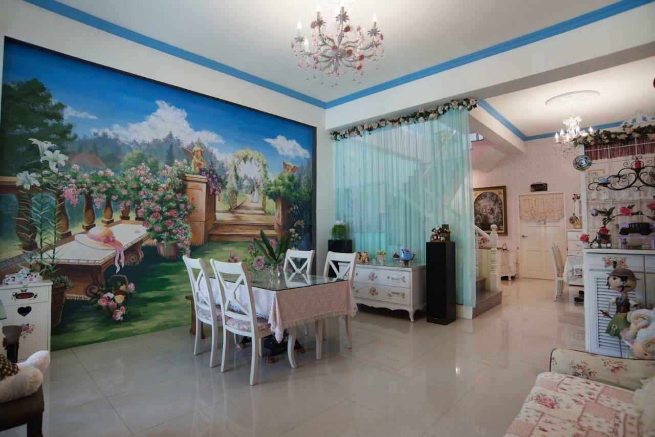 Rose Castle Apartment Taitung Екстериор снимка