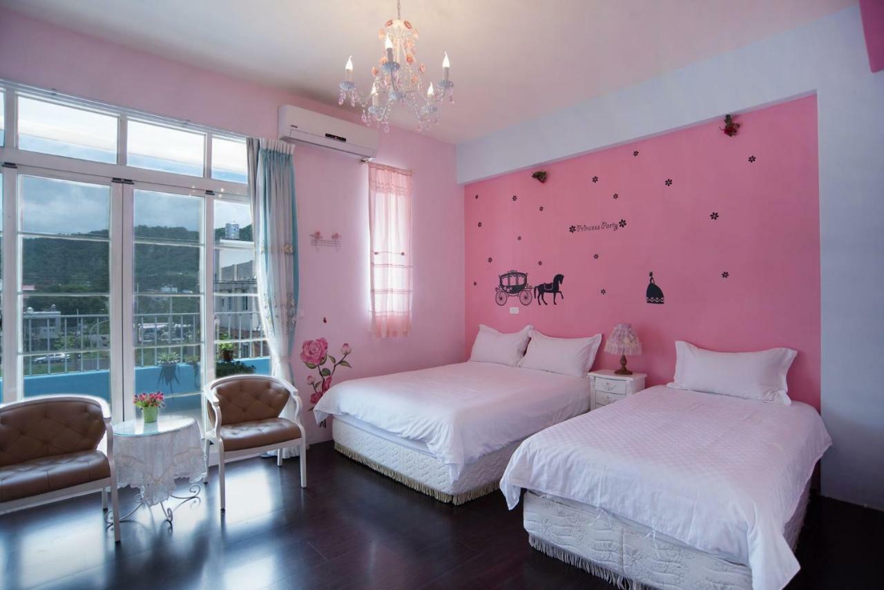 Rose Castle Apartment Taitung Екстериор снимка