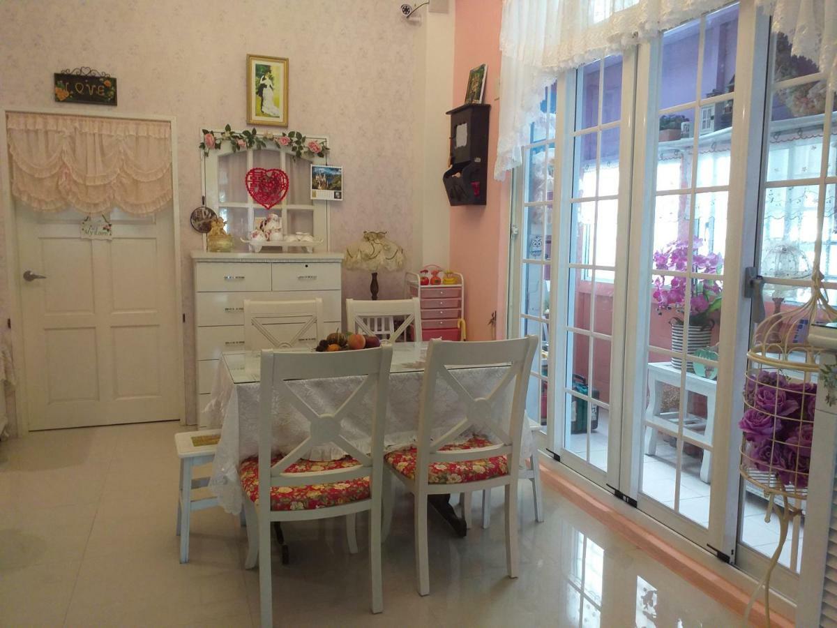Rose Castle Apartment Taitung Екстериор снимка
